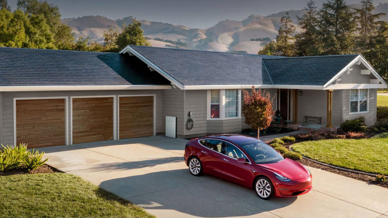 Elon Musk’tan Solar Roof itirafı! “Önemli hatalar yaptık”