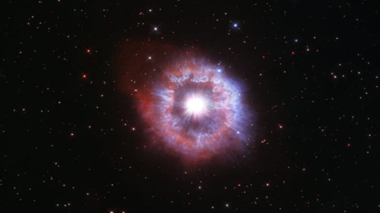 Hubble’a 31. doğum günü hediyesi: AG Carinae