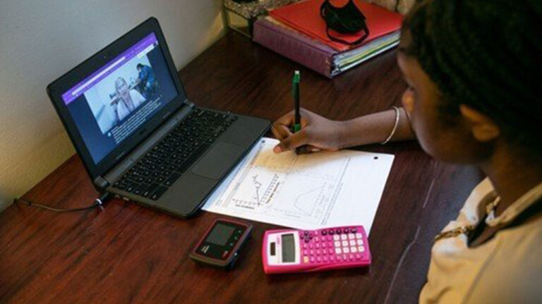 Sınav yazılımı siyahi öğrencileri algılayamadı