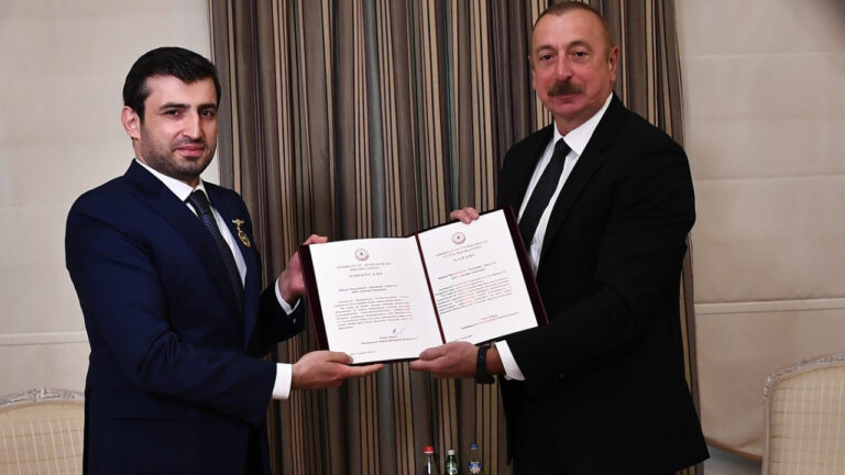 Selçuk Bayraktar’a Karabağ Nişanı