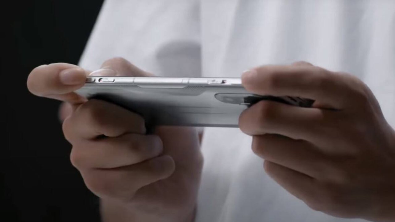 Xiaomi Redmi K40 Gaming modelinde ekran sürprizi