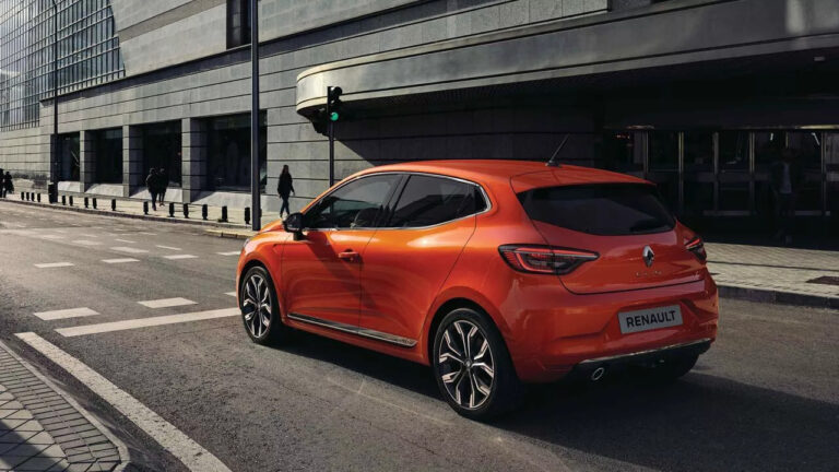 Faizsiz kredi fırsatı ile 2021 Renault Clio fiyat listesi