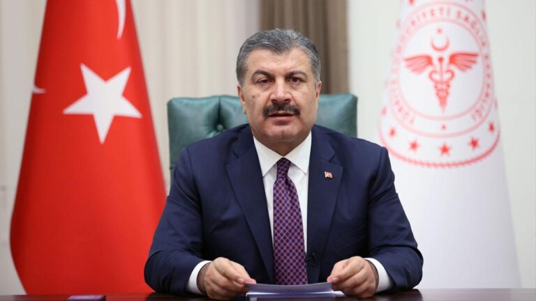 Bakan, Türkiye’ye kaç doz aşı geleceğini açıkladı