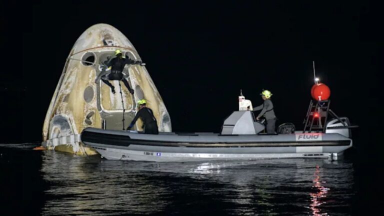 SpaceX, Crew-1 görevi ile yeni bir rekor kırdı