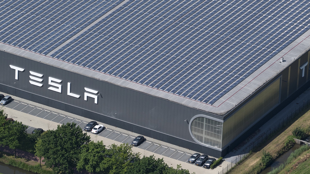 Elon Musk, Rusya'ya Tesla fabrikası açmak istiyor.