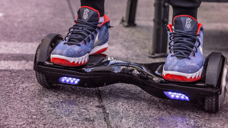 Ulaşım derdine eğlenceli çözüm: En iyi elektrikli kaykaylar