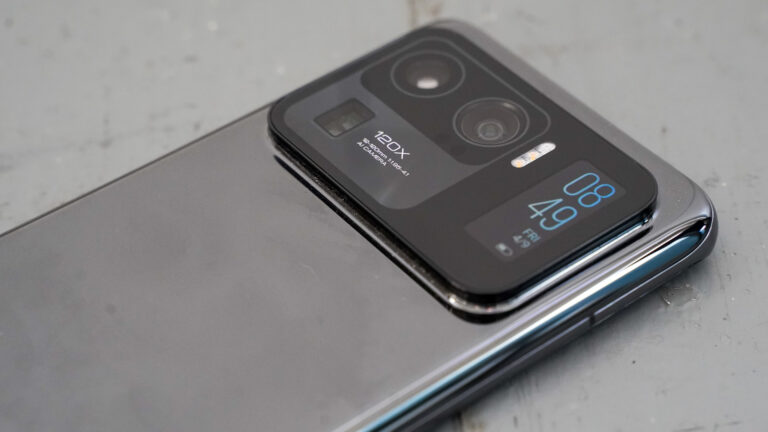 Xiaomi Mi 11 Ultra global sürümü performans testlerinde görüldü!