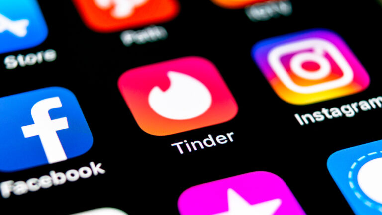 Tinder sizi tanıdığınız insanlarla eşleşmekten kurtaracak