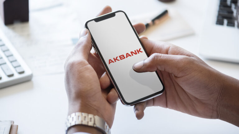 Akbank Genel Müdürü, kesintiyle ilgili tüm süreci açıkladı