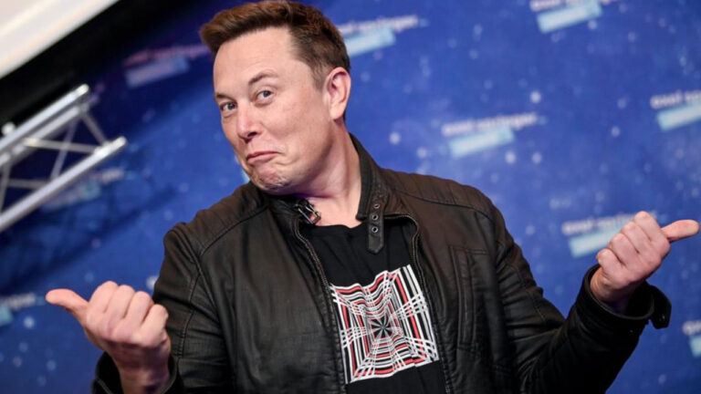 Elon Musk’tan uzay yolculuğuyla ilgili ilginç hamle