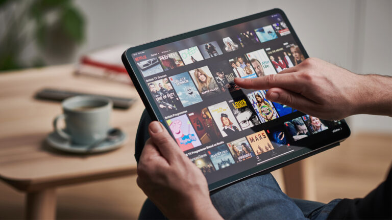 Netflix açıkladı: Tüm zamanların en çok izlenen 10 dizisi