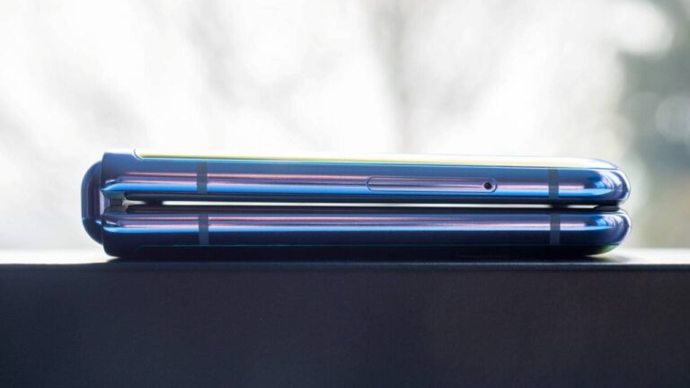 Samsung Galaxy Flip 3 fiyatı ile şaşırtacak