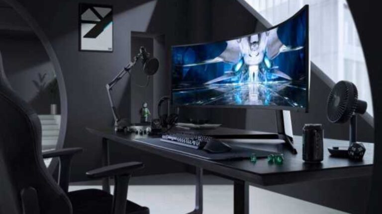 Fiyatı dudak uçuklattı: Samsung Odyssey Neo G9 tanıtıldı