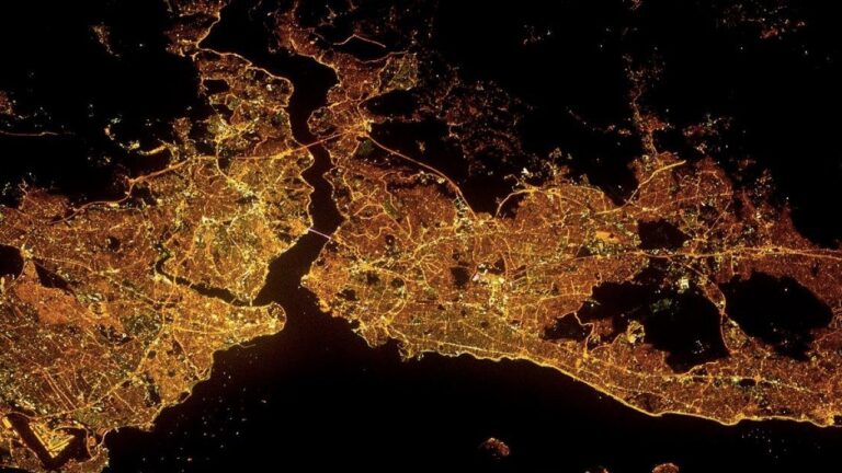 Orman yangınları, NASA’nın uydu görüntülerine yansıdı