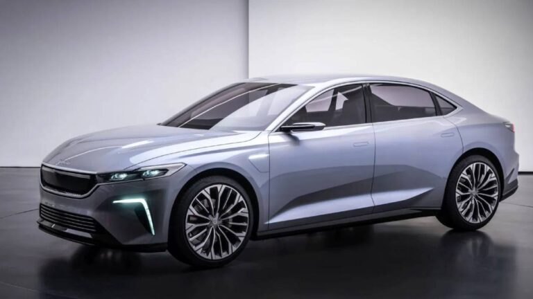 Yerli otomobilin gövdesi ilk kez görüntülendi