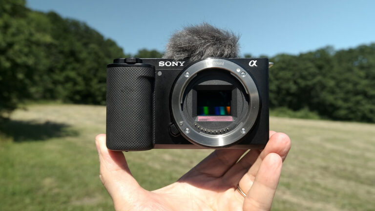 Sony ZV-E10 tanıtıldı! İşte özellikleri