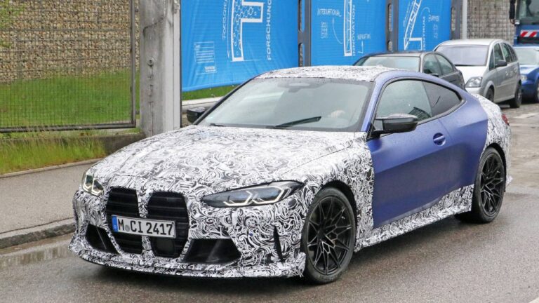 2023 BMW M4 CSL tüm ihtişamıyla görüntülendi