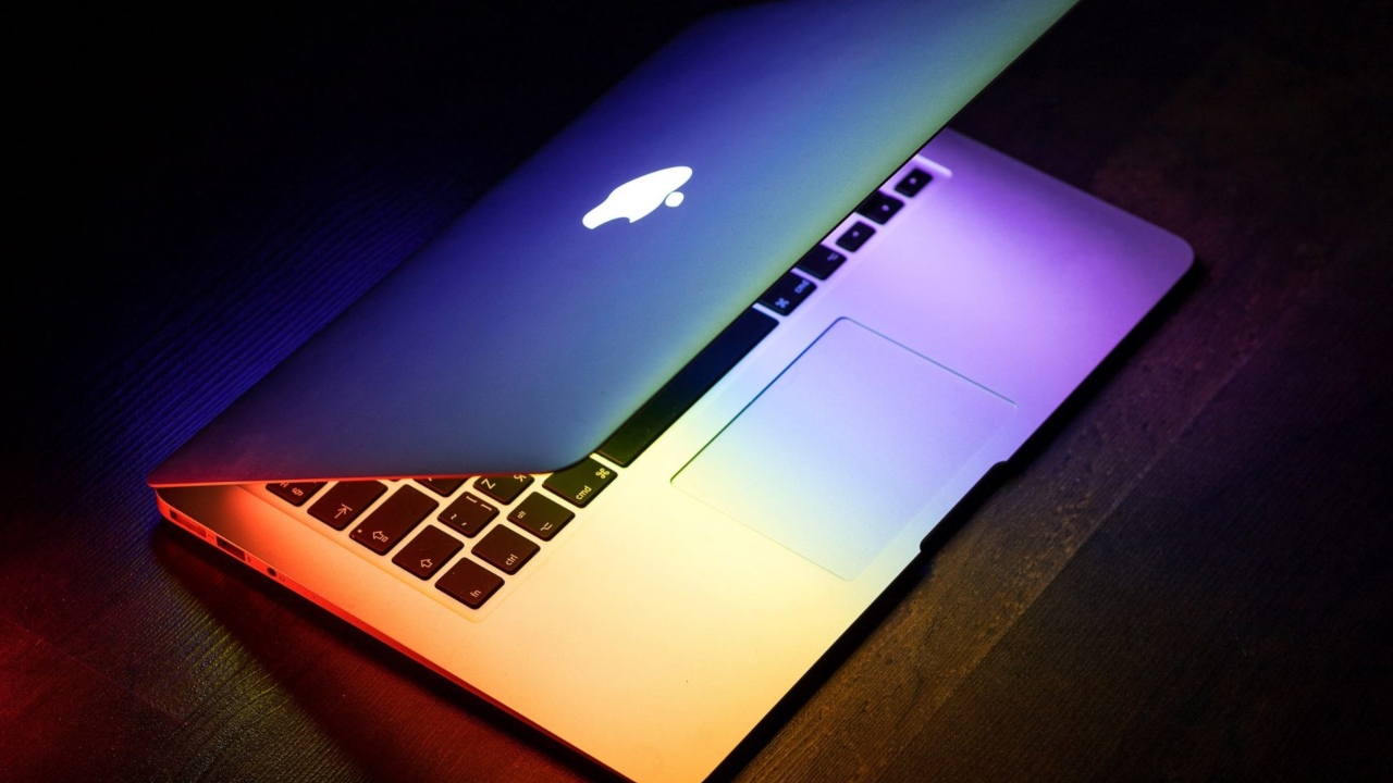 Yeni renkli MacBook Air