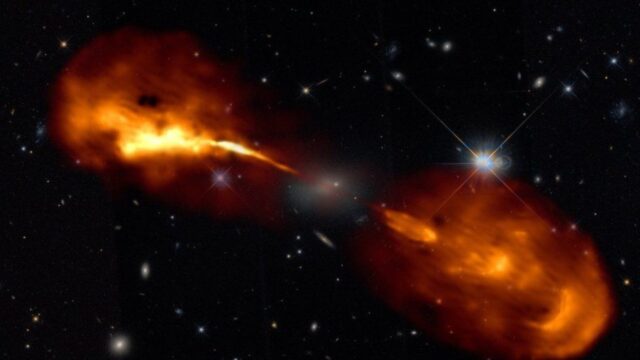 Galaksiler ilk kez bu kadar net görüntülendi