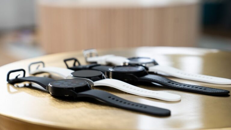 Samsung Galaxy Watch4 ilk güncellemesini aldı