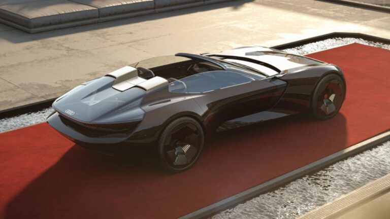 Tek düğmeyle uzayan Audi Skysphere tanıtıldı