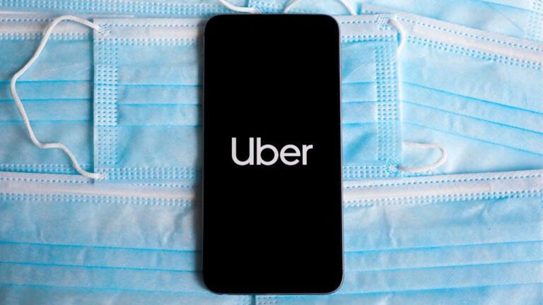 Uber, çalışanlarını ikiye bölecek aşı kararı aldı