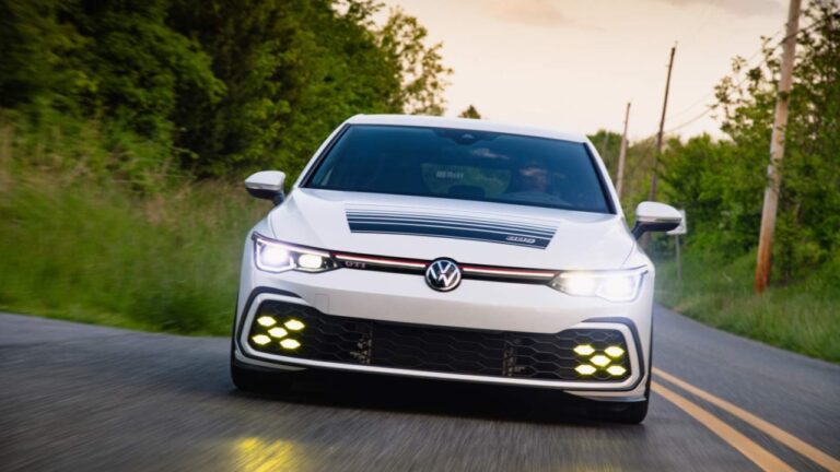 Yeni Volkswagen Golf, efsane modelden ilham aldı