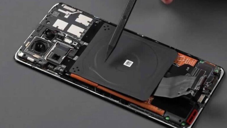 Xiaomi Mi Mix 4 parçalarına ayrıldı