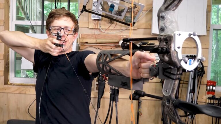 YouTuber, ıskalamayan yay tasarladı