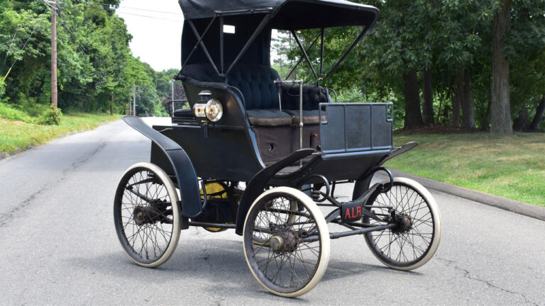 Yüzyıllar önce üretilmiş, zamanın ötesinde 5 elektrikli araç