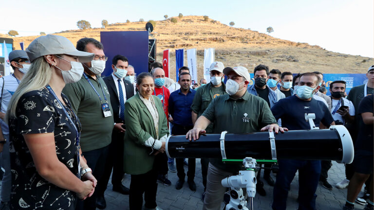 Diyarbakır’dan yıldızlara ulaşılan Gökyüzü Gözlem Etkinliği başladı!