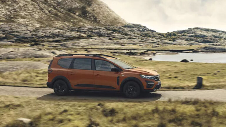 7 kişilik aile aracı Dacia Jogger tanıtıldı!