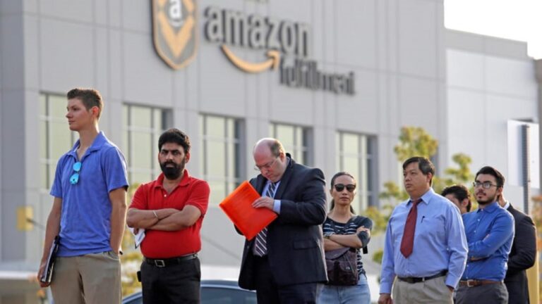 Amazon, kadrosuna 55.000 yeni işçi arıyor!