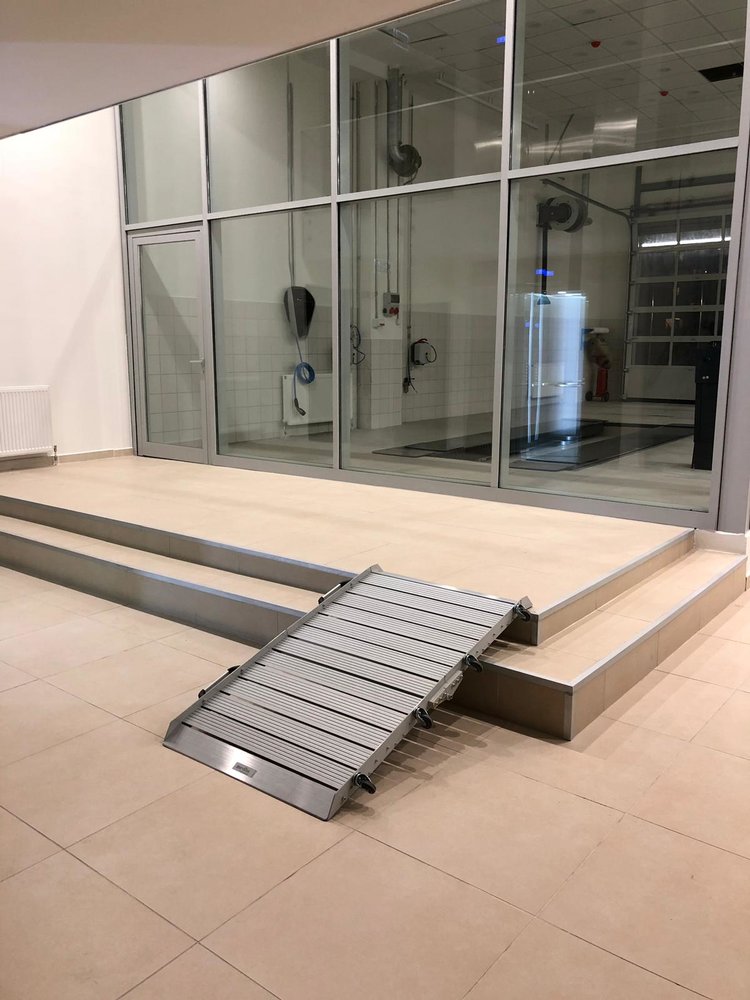 portatif engelli rampası