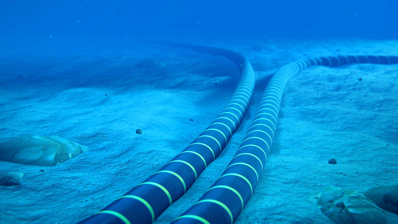 Facebook destekli denizaltı kablo projesi