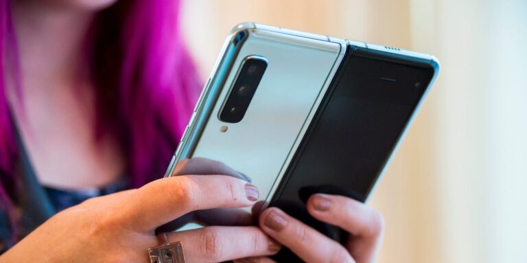 Google’dan katlanabilir telefon hamlesi!