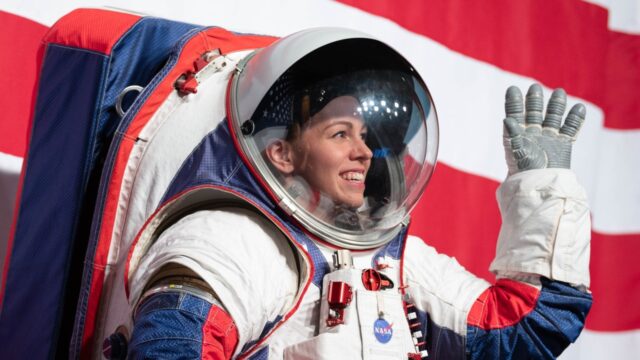 NASA astronot giysilerini test ediyor