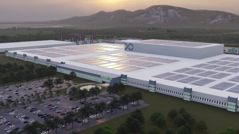 Tesla’nın kurucu ortağı, Elon Musk’a rakip mi oluyor?