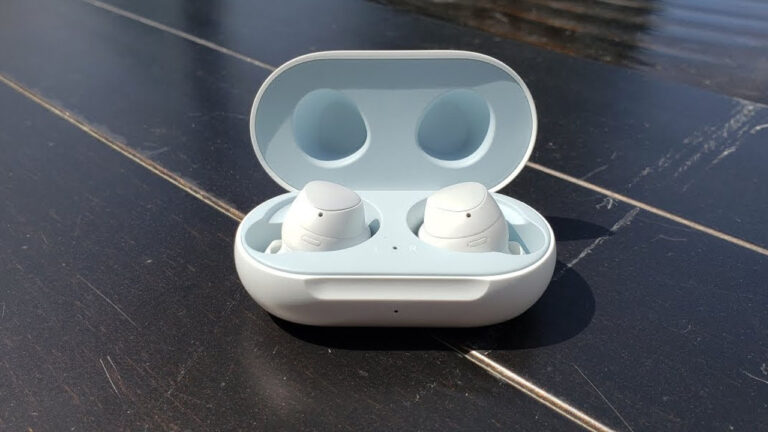 Samsung’dan yeni patent: Su altında müzik deneyimi