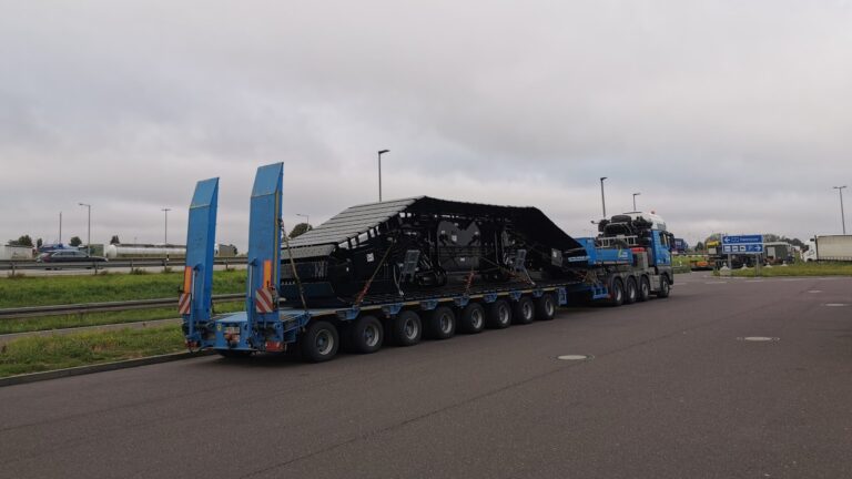 SpaceX logolu tank paletine benzeyen bir parça, Avrupa’da görüldü
