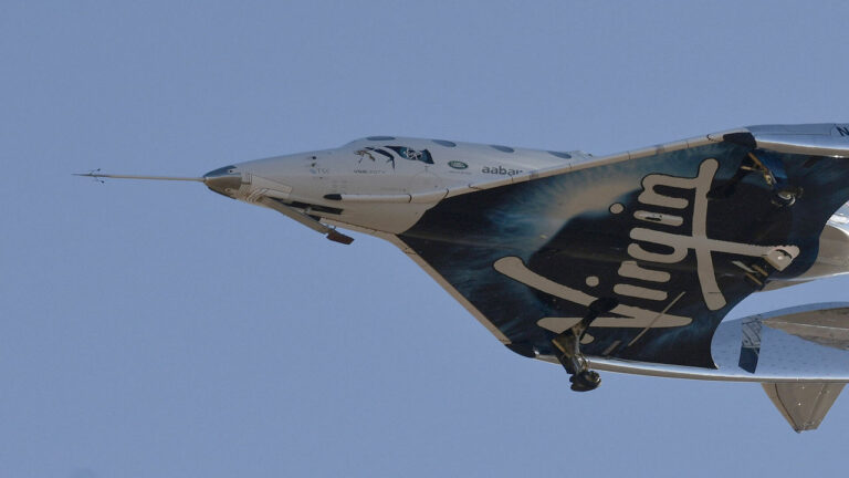 Virgin Galactic’in ilk ticari uzay uçuşundan kötü haber!