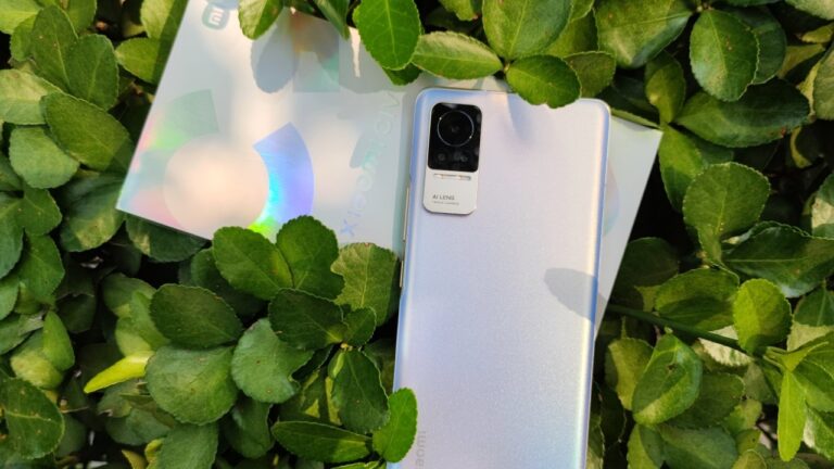 Xiaomi Civi kanlı canlı görüntülendi