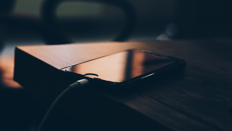 Yeni telefonlarda ilk şarj süresi ne kadar olmalı?