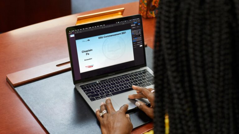 Apple, seçkin okullarına bir yenisini daha ekledi!