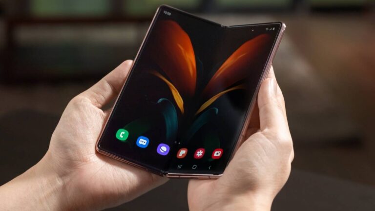 Galaxy Z Fold 3, Android 12L ile yeni özelliklere kavuşuyor!