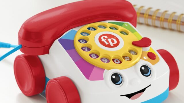 Fisher-Price, yetişkinler için Chatter telefon çıkardı