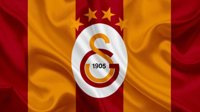 Can't get enough of the trophies: Türk Telekom eSuper League champions Galatasaray!
