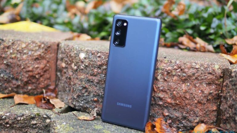 Galaxy S20 FE, Ekim 2021 güncellemesi alıyor!