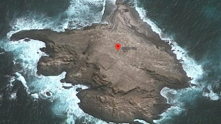 Google Haritalar’da ıssız bir adadaki Burger King şubesi göründü!