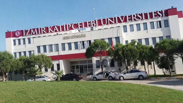 Kâtip Çelebi Üniversitesi